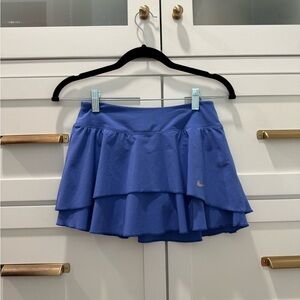 Nike fluttery tennis skirt